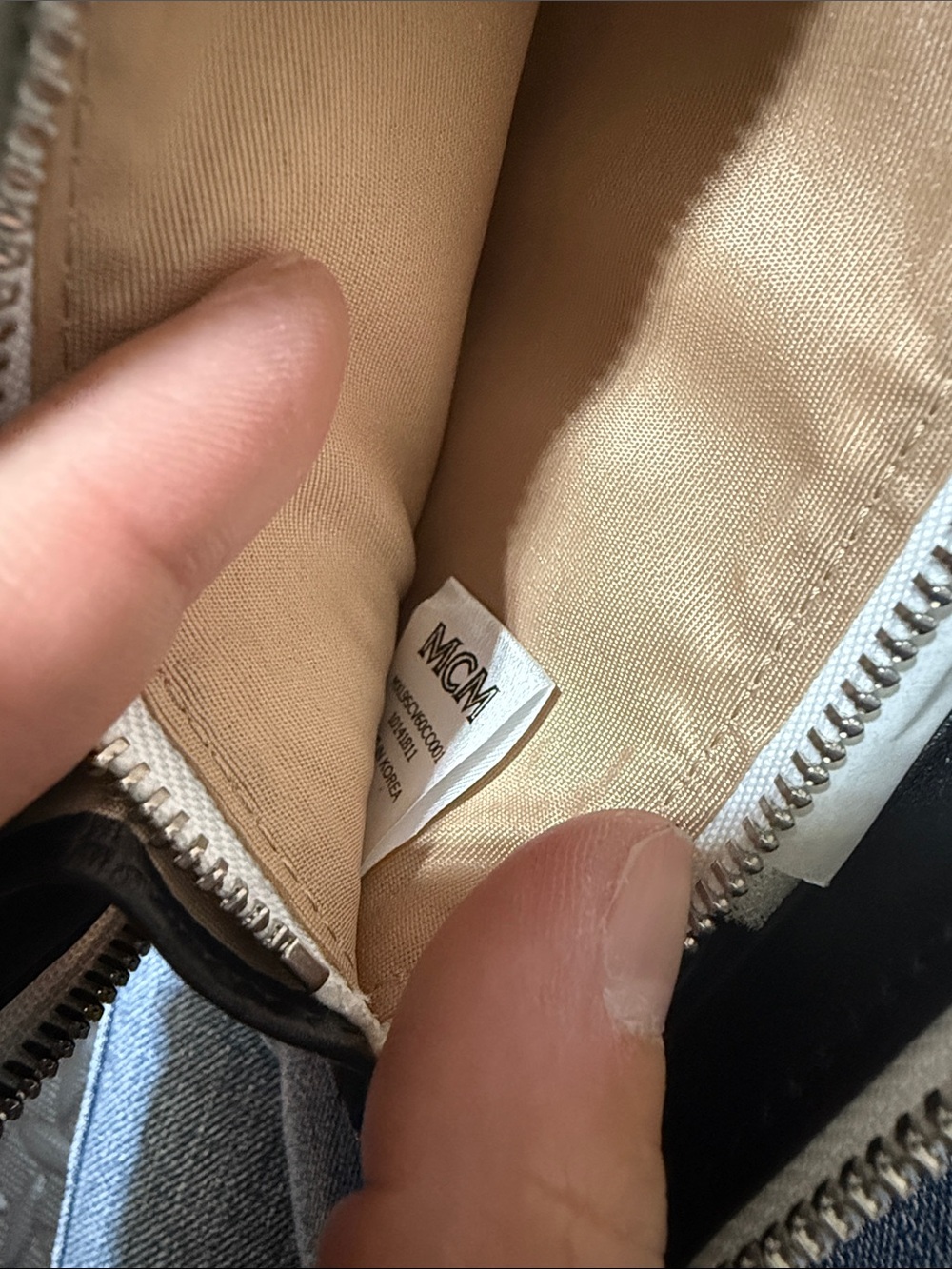 MCM Visetos Monogram zip-around wallet - Picture 14 of 14